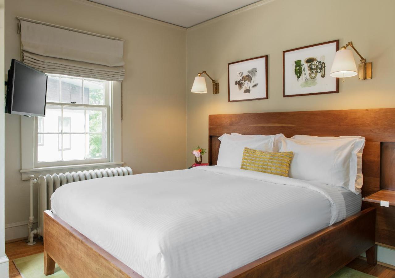 Oakhurst Inn At The University Charlottesville Eksteriør billede